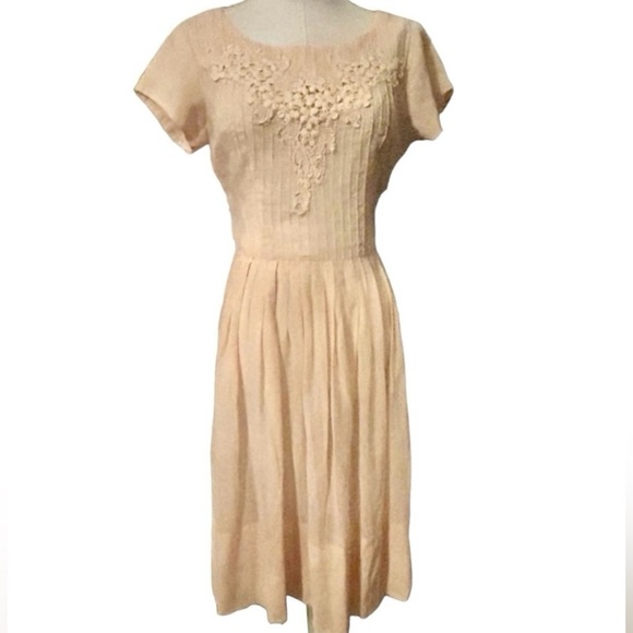Dresses & Skirts - Vintage 1950s Peach Sheer Gauzy Lace Appliqué Dress.